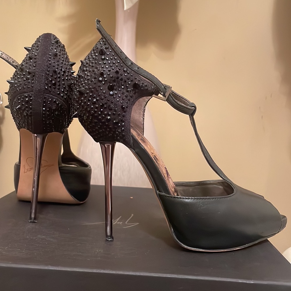 Sam Edelman 7.5 leather heel!